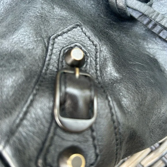 Balenciaga Velo Black Leather Crossbody Bag - Picture 4 of 13